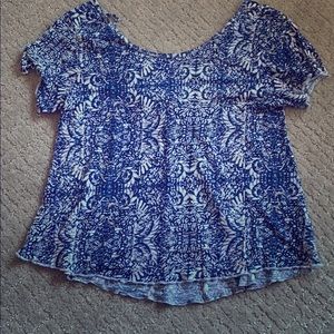 Patterned shirt with open back